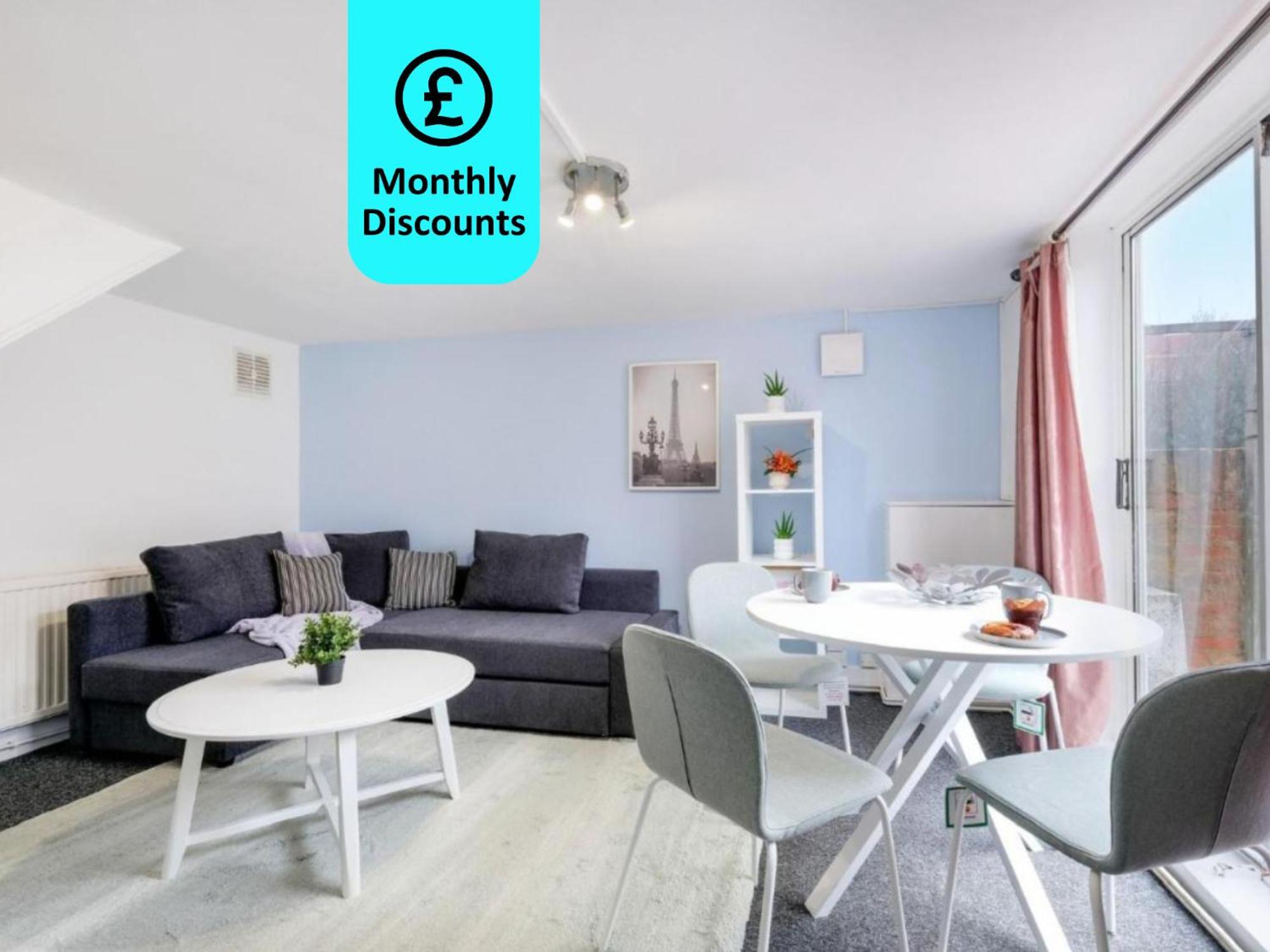 Chic 1Br House In Hounslow - 12 Mins From Heathrow Airport Daire Feltham Dış mekan fotoğraf